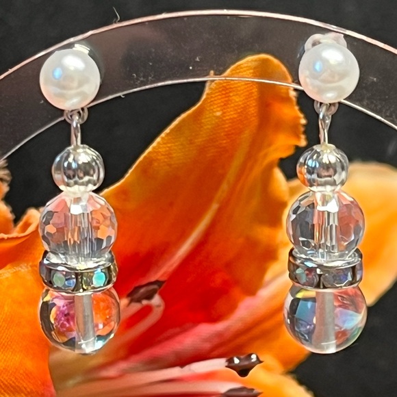 pearl stud and Swarovski earrings-classics! - Picture 8 of 10